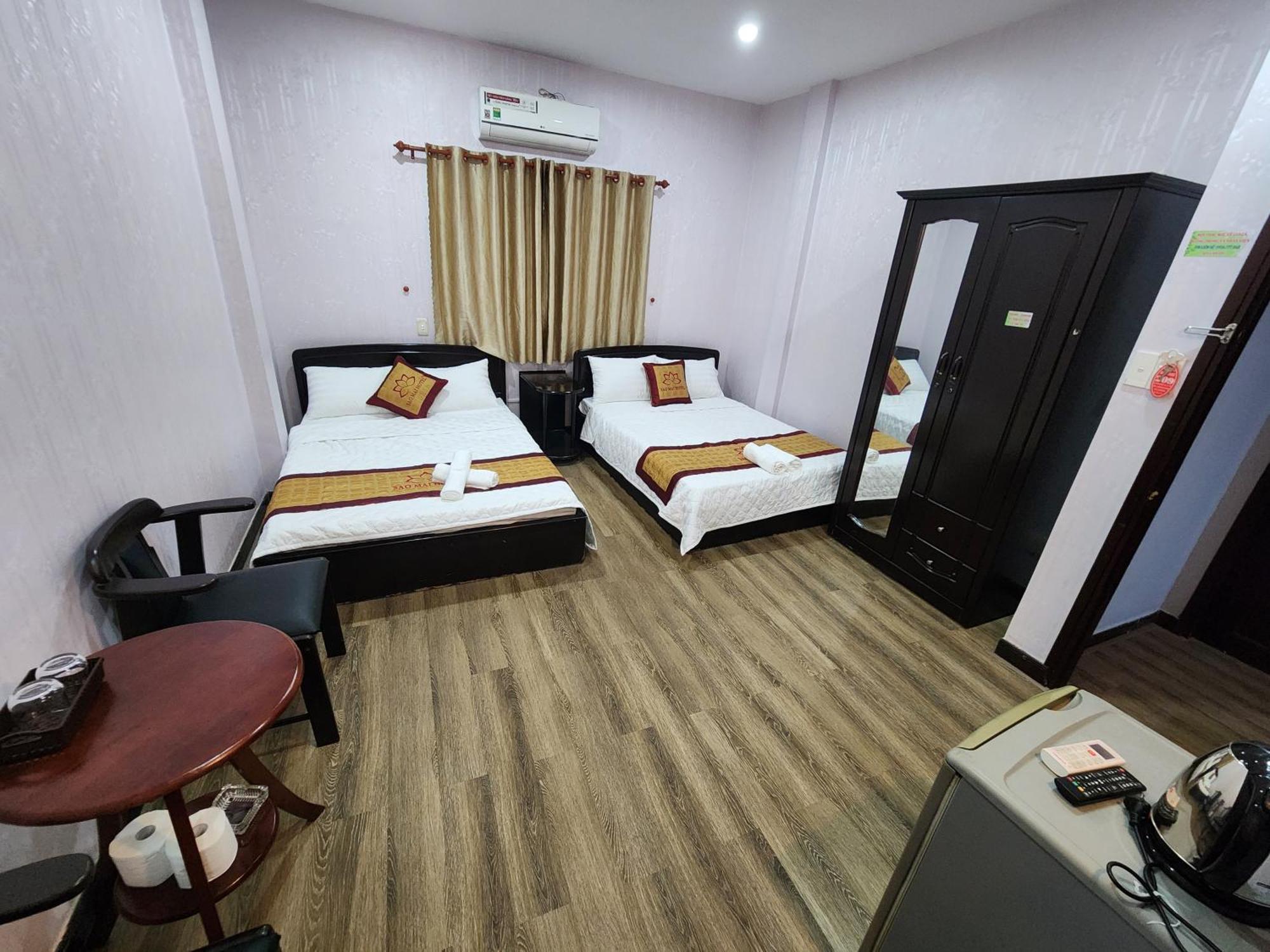 Khach San Sao Mai Hotel Хошимин Екстериор снимка