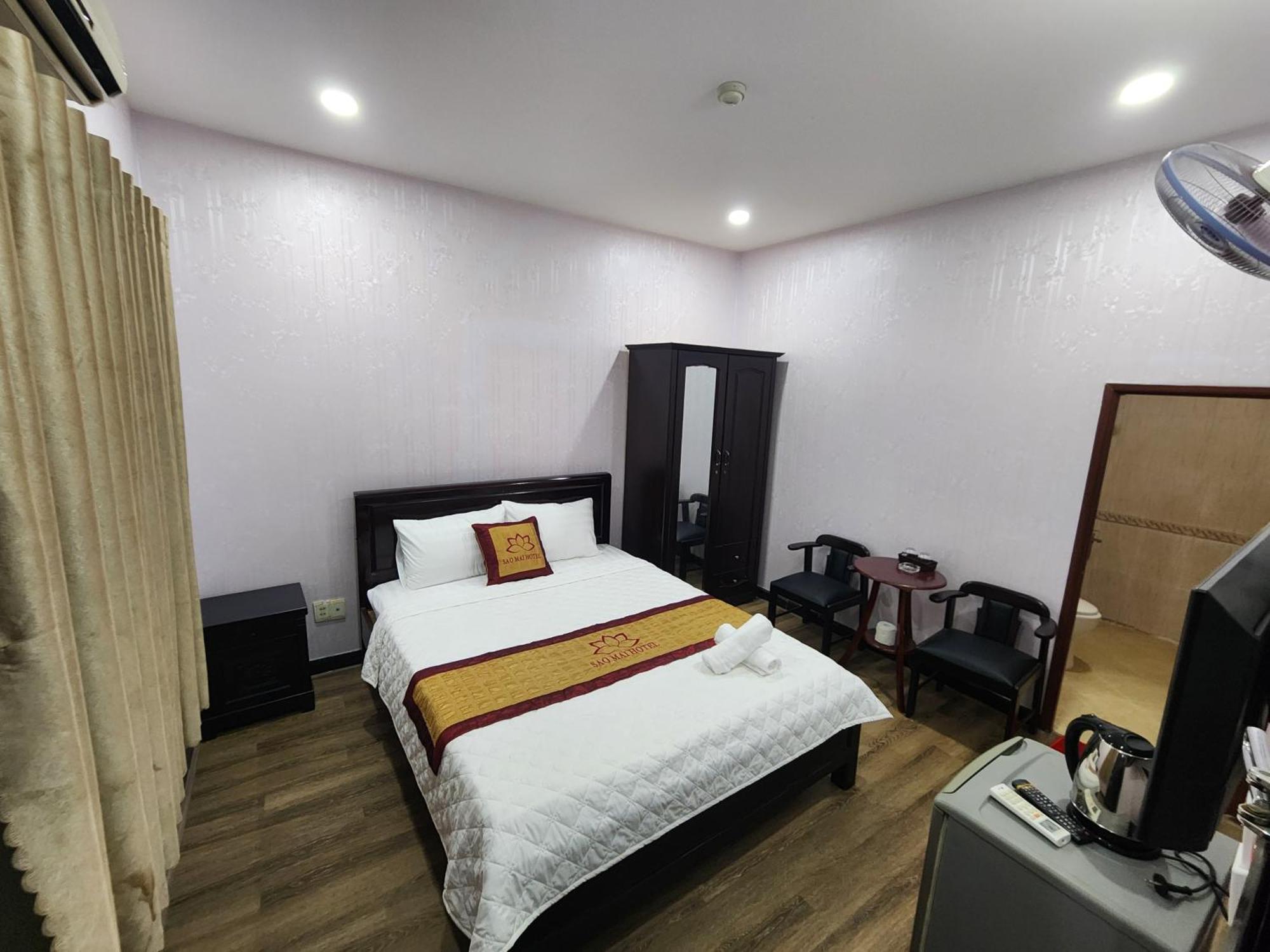 Khach San Sao Mai Hotel Хошимин Екстериор снимка