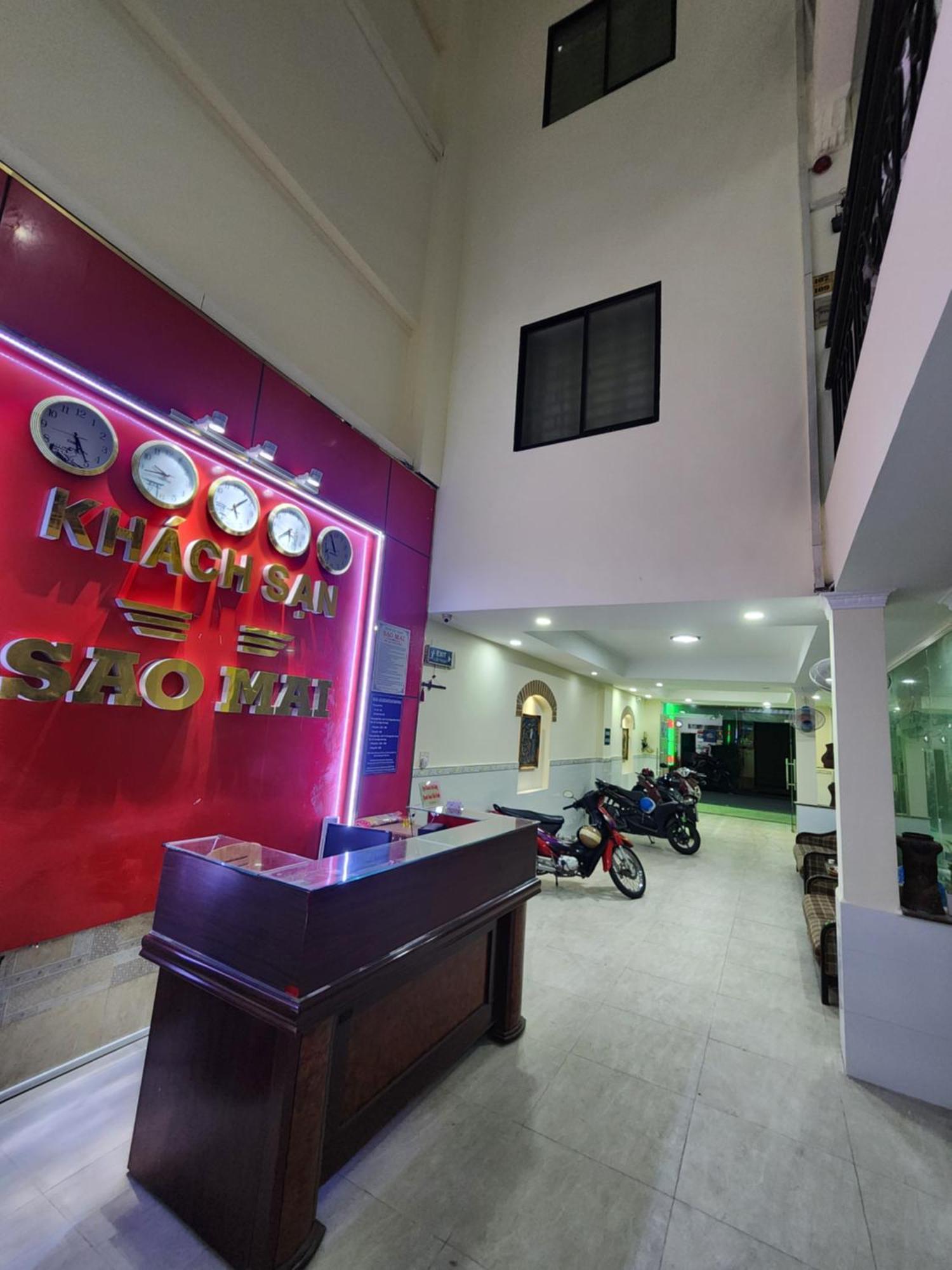 Khach San Sao Mai Hotel Хошимин Екстериор снимка