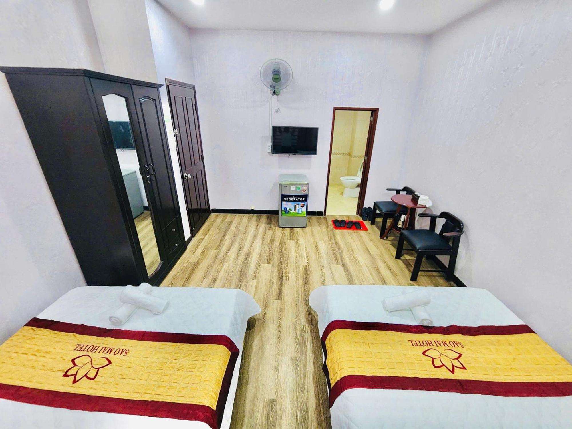 Khach San Sao Mai Hotel Хошимин Екстериор снимка