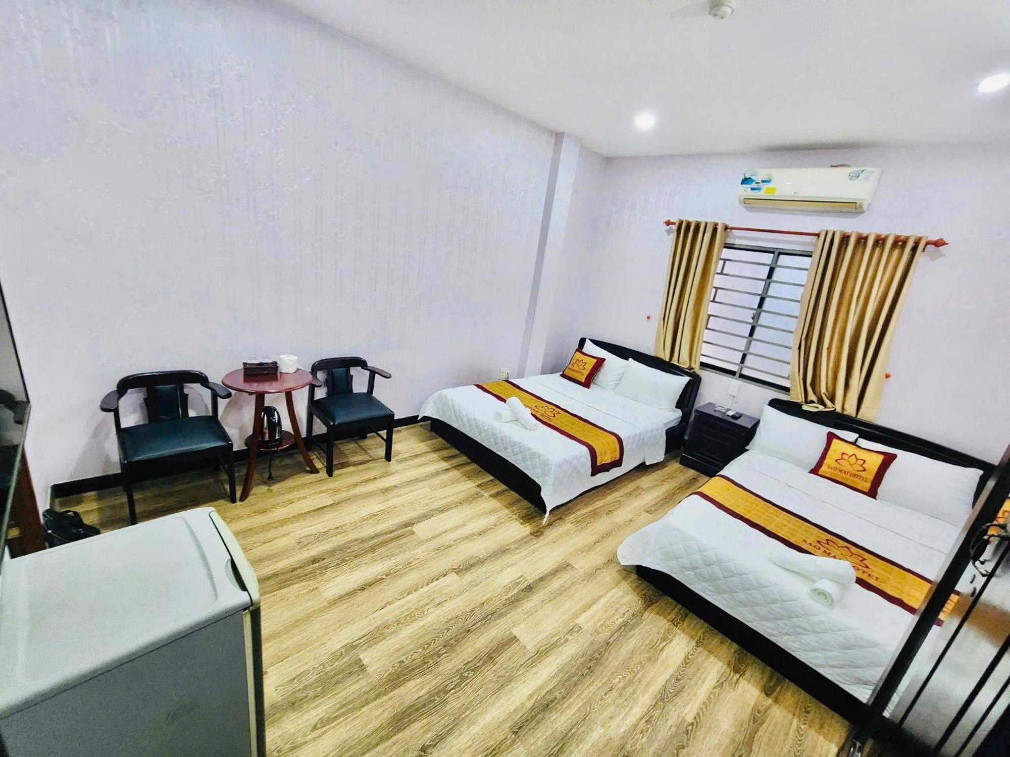 Khach San Sao Mai Hotel Хошимин Екстериор снимка